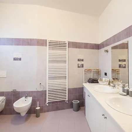 2 Bedroom In * Borgo d'Oneglia