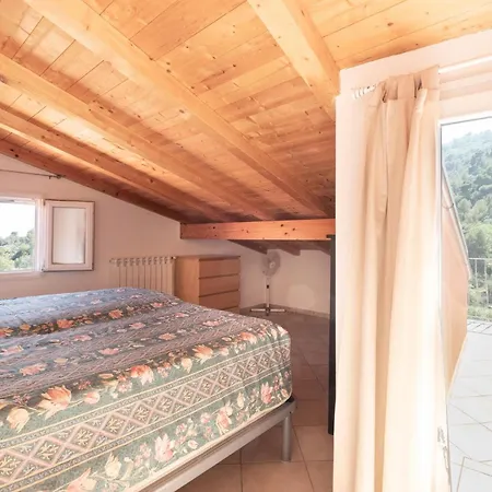 2 Bedroom In * Borgo d'Oneglia