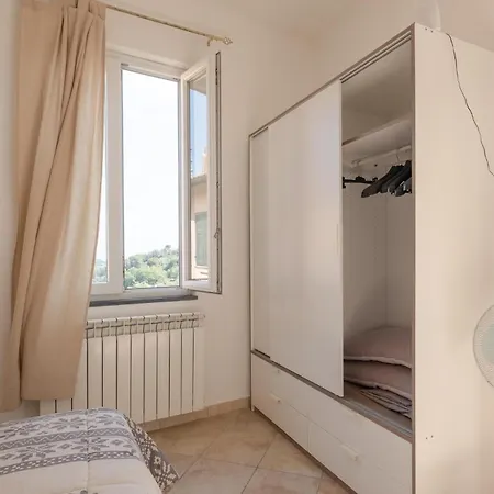Ferienhaus 2 Bedroom In Borgo d'Oneglia