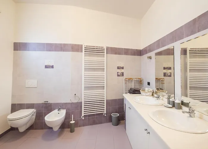 2 Bedroom In * Borgo d'Oneglia